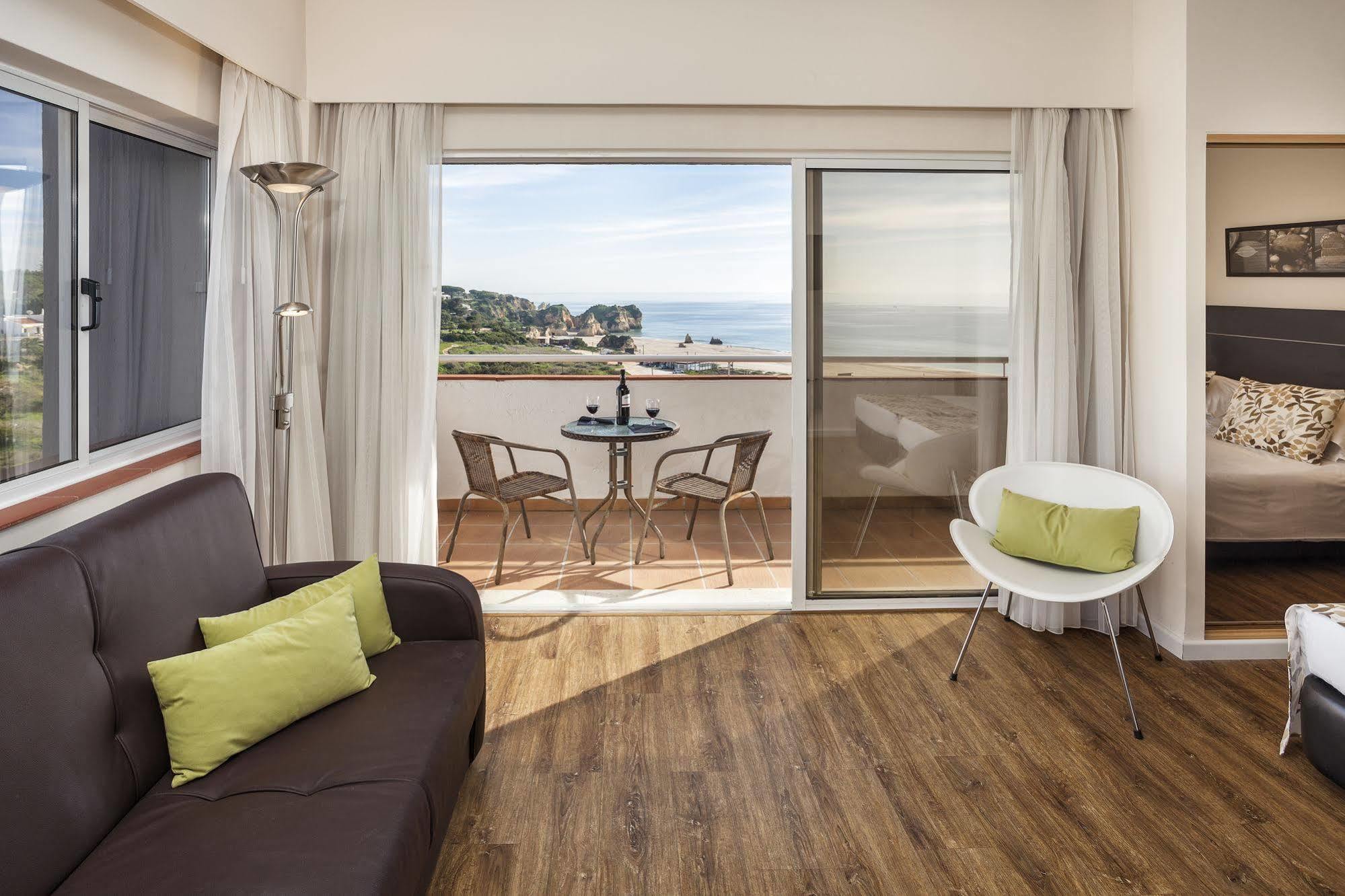 Pestana Alvor Atlantico Residences Beach Suites Bagian luar foto